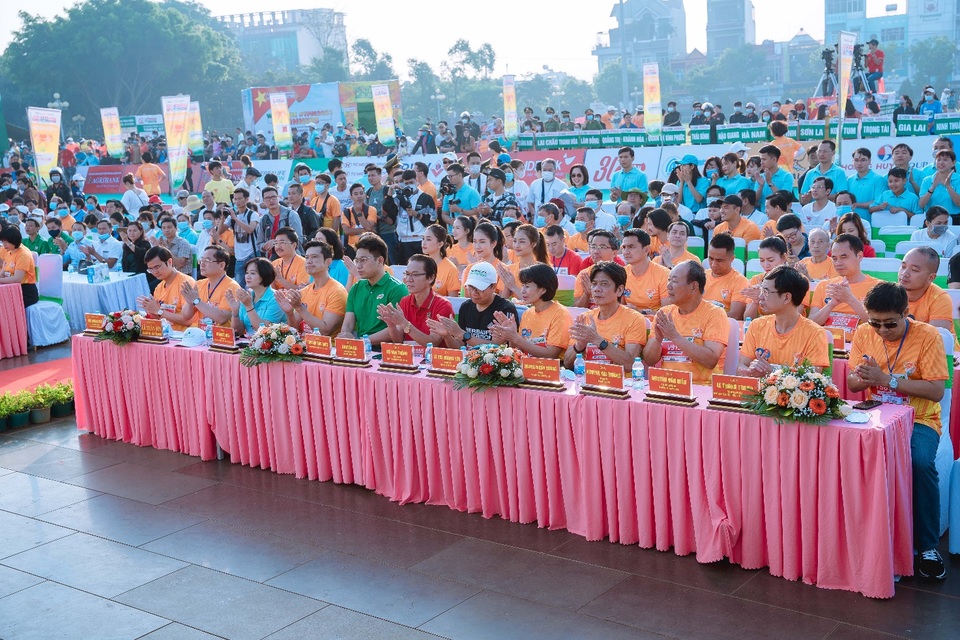 Herbalife Việt Nam đồng hành cùng Tiền Phong Marathon 2021 - 1 Herbalife Việt Nam đồng hành cùng Tiền Phong Marathon 2021 - 1