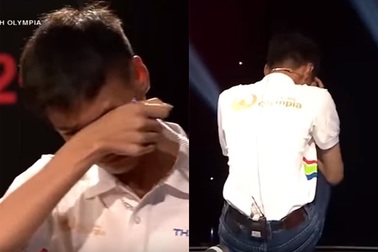 Thí sinh chiến thắng “khóc như mưa” trong cuộc thi mở màn Đường lên đỉnh Olympia 18