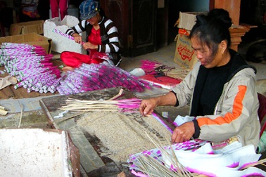 Thăm đất hương trầm ngày cận Tết