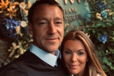 John Terry phải bán cả nhà vì nạn trộm cắp