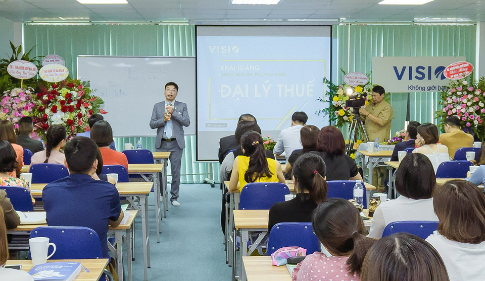 VISIO- Khai giảng Khóa ôn thi chứng chỉ hành nghề đại lý thuế tại Hà Nội - 1 VISIO- Khai giảng Khóa ôn thi chứng chỉ hành nghề đại lý thuế tại Hà Nội - 1