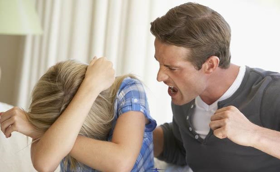 Điều cần làm nếu có một ông chồng không tôn trọng, coi thường vợ - 1