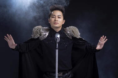 Tùng Dương sẽ hát trên sân khấu thực cảnh giữa sông Hồng