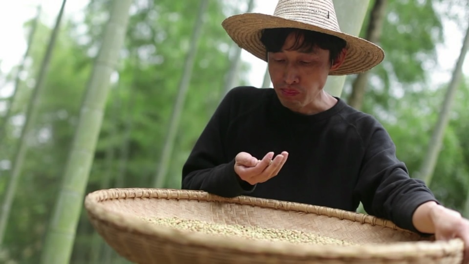 Chán cuộc sống ngột ngạt nơi phố thị, giám đốc gây ngỡ ngàng khi về quê... chăn vịt - 3 Chán cuộc sống ngột ngạt nơi phố thị, giám đốc gây ngỡ ngàng khi về quê... chăn vịt - 3