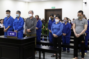 Cựu công an lừa đảo rồi "quất ngựa truy phong", bỏ đồng bọn ở lại lĩnh án