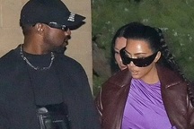 Kim Kardashian đi ăn tối cùng chồng cũ