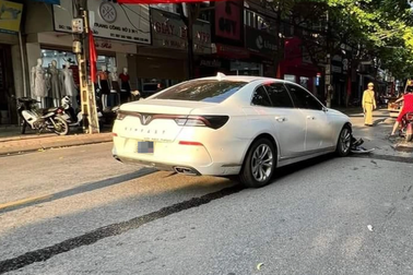 Nhân viên sửa xe đi ô tô của khách gây tai nạn, chủ xe có bị liên đới?