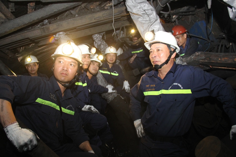 Công ty Than Uông Bí đã làm tốt kế hoạch sản xuất trong 8 tháng đầu năm - 1 Công ty Than Uông Bí đã làm tốt kế hoạch sản xuất trong 8 tháng đầu năm - 1