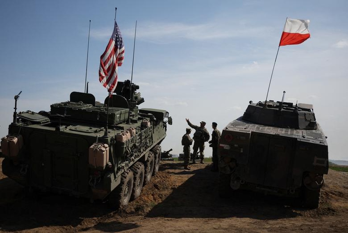 NATO rầm rộ diễn tập thực binh tại châu Âu - 4 NATO rầm rộ diễn tập thực binh tại châu Âu - 4