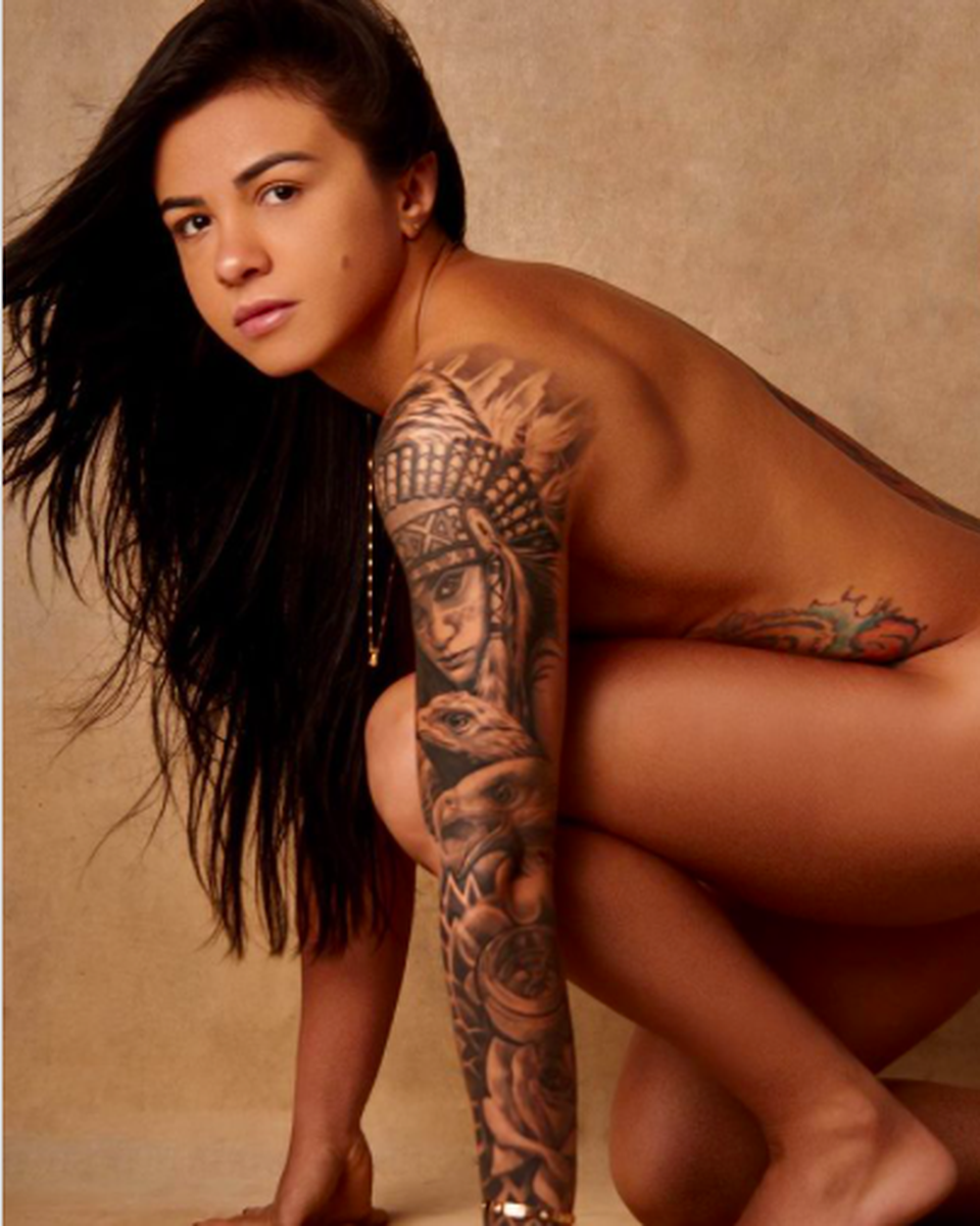 Nữ võ sĩ xinh đẹp khoe ảnh gợi cảm để truyền cảm hứng - 1 Nữ võ sĩ xinh đẹp khoe ảnh gợi cảm để truyền cảm hứng - 1