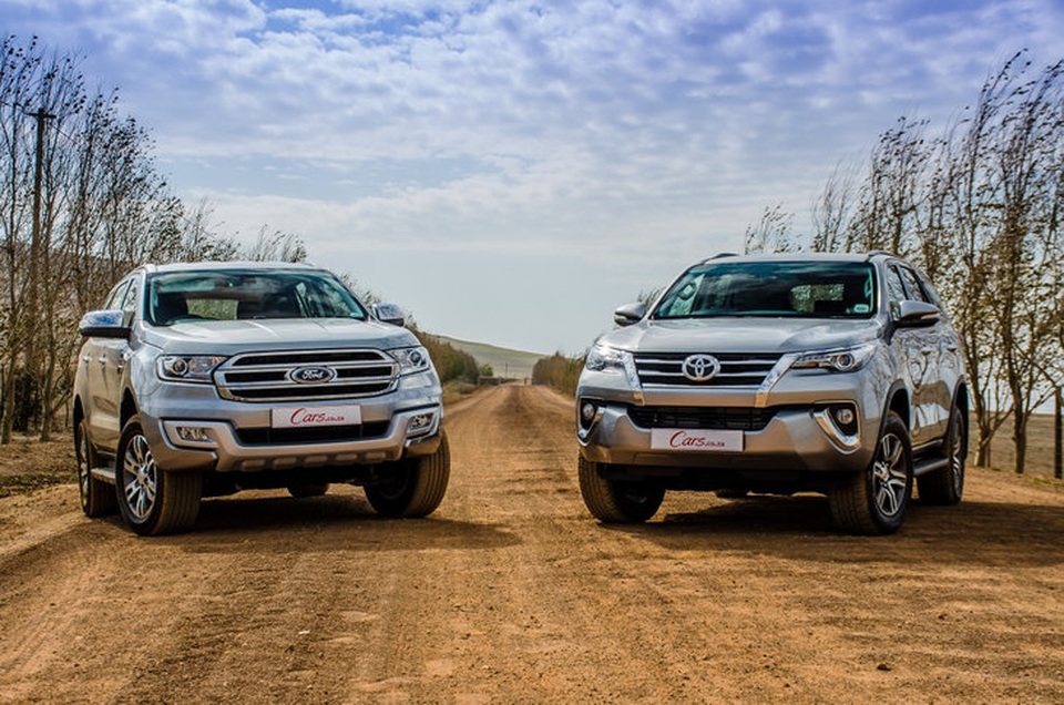 Ford Everest áp sát Toyota Fortuner trong cuộc đua SUV 7 chỗ tháng 1/2021 - 1 Ford Everest áp sát Toyota Fortuner trong cuộc đua SUV 7 chỗ tháng 1/2021 - 1