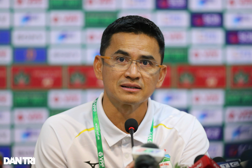 Thái Lan muốn HLV Kiatisuk dẫn dắt đội U23 vì mục tiêu Olympic 2024 - 1 Thái Lan muốn HLV Kiatisuk dẫn dắt đội U23 vì mục tiêu Olympic 2024 - 1