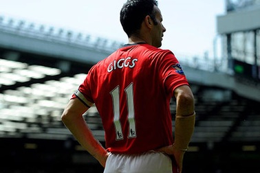 Những dấu ấn đáng nhớ trong sự nghiệp 20 năm của Giggs ở MU