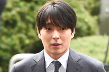 Choi Jong Hoon thừa nhận chụp hình và phát tán ảnh “nóng”