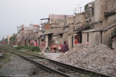 Nguy hiểm vi phạm an toàn giao thông đường sắt