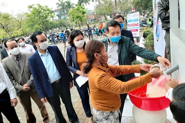 “ATM gạo” chia sẻ khó khăn với người dân, lao động nghèo Quảng Trị