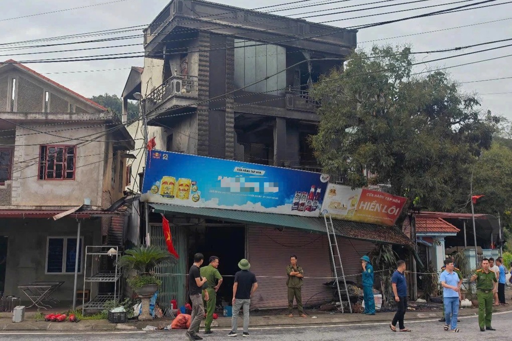 Cháy nhà trong đêm ở Tuyên Quang, một người tử vong - 1 Cháy nhà trong đêm ở Tuyên Quang, một người tử vong - 1