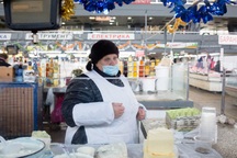 Người Ukraine "lên dây cót" trước vòng xoáy xung đột cận kề