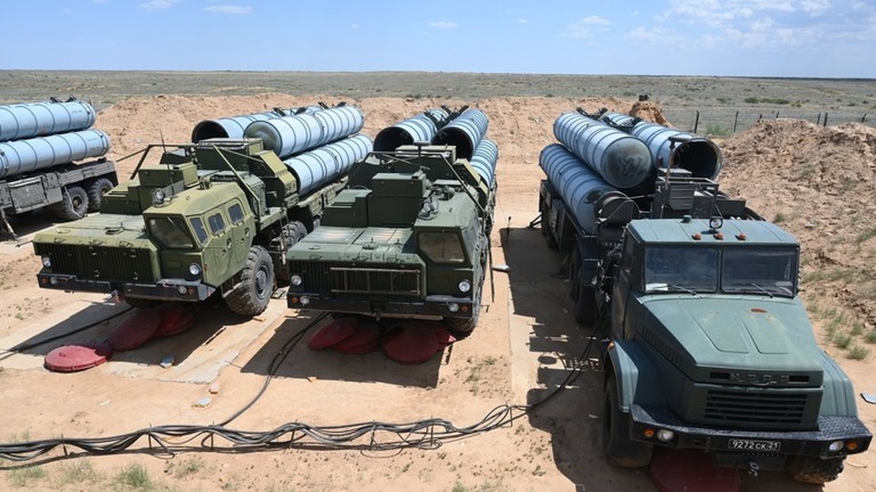 Iraq đàm phán mua S-300 của Nga sau các đòn tấn công tên lửa giữa Mỹ và Iran - 1 Iraq đàm phán mua S-300 của Nga sau các đòn tấn công tên lửa giữa Mỹ và Iran - 1