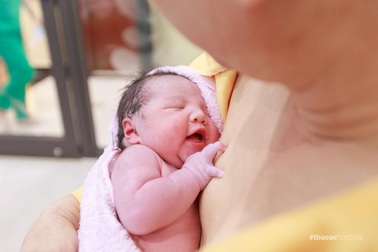 Nỗi niềm “vượt cạn” lần 2 đầy “gian nan” của mẹ bầu tuổi 38