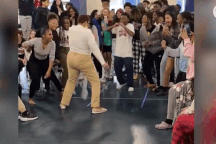 Clip cô giáo thi nhảy với học sinh thu hút 5,4 triệu lượt xem trên Twitter