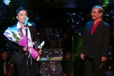 Mỹ Tâm vắng mặt dù được xướng tên là Ca sỹ của năm