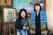 Khai mạc triển lãm "Spring sun" của họa sĩ Dương Văn Thành