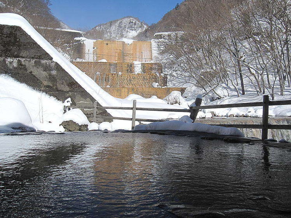 Vẻ đẹp onsen Nhật Bản trong tuyết mùa đông - 2 Vẻ đẹp onsen Nhật Bản trong tuyết mùa đông - 2