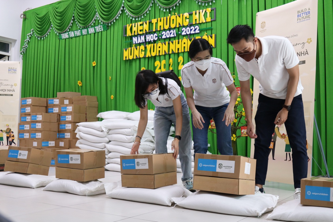 Masterise Group Trao yêu thương - Gửi Tết đến mọi nhà - 2 Masterise Group Trao yêu thương - Gửi Tết đến mọi nhà - 2