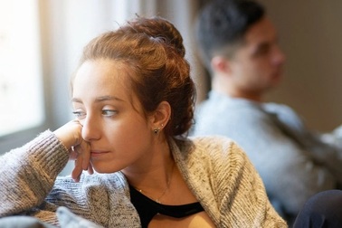 Không thể để chồng làm tổn thương vợ thêm nữa