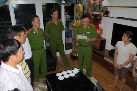 Vụ Muaban24: Khám xét khẩn cấp nơi ở của 4 đối tượng cầm đầu