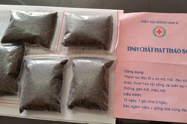 Cụ bà bị lừa mua thuốc chữa mắt với giá 40 triệu đồng