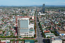 Tòa cao ốc dở dang của dự án 220 tỷ đồng ở khu "đất vàng" tại Hà Tĩnh