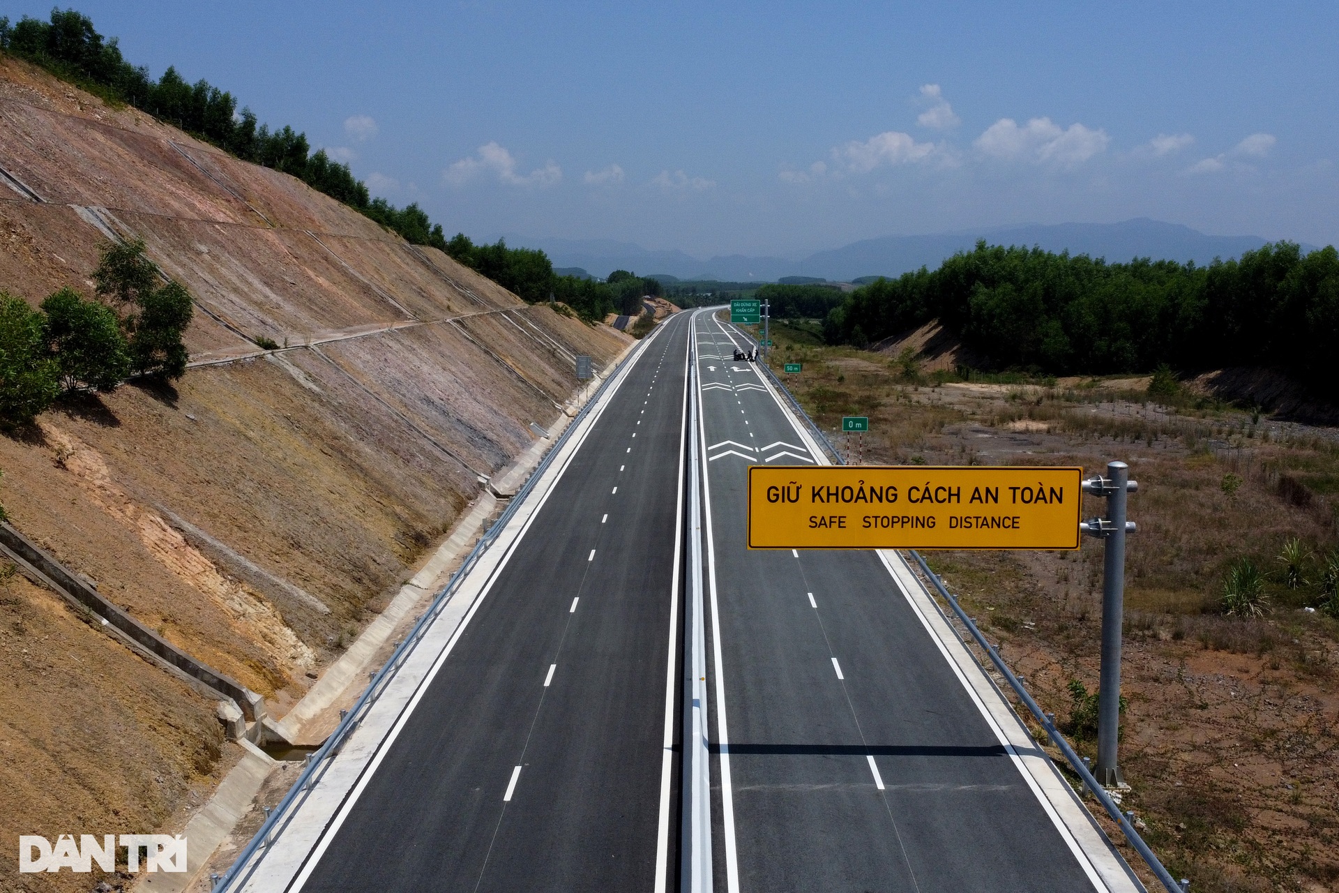 Hơn 70km cao tốc Vân Phong - Nha Trang trước ngày thông xe - 5 Hơn 70km cao tốc Vân Phong - Nha Trang trước ngày thông xe - 5