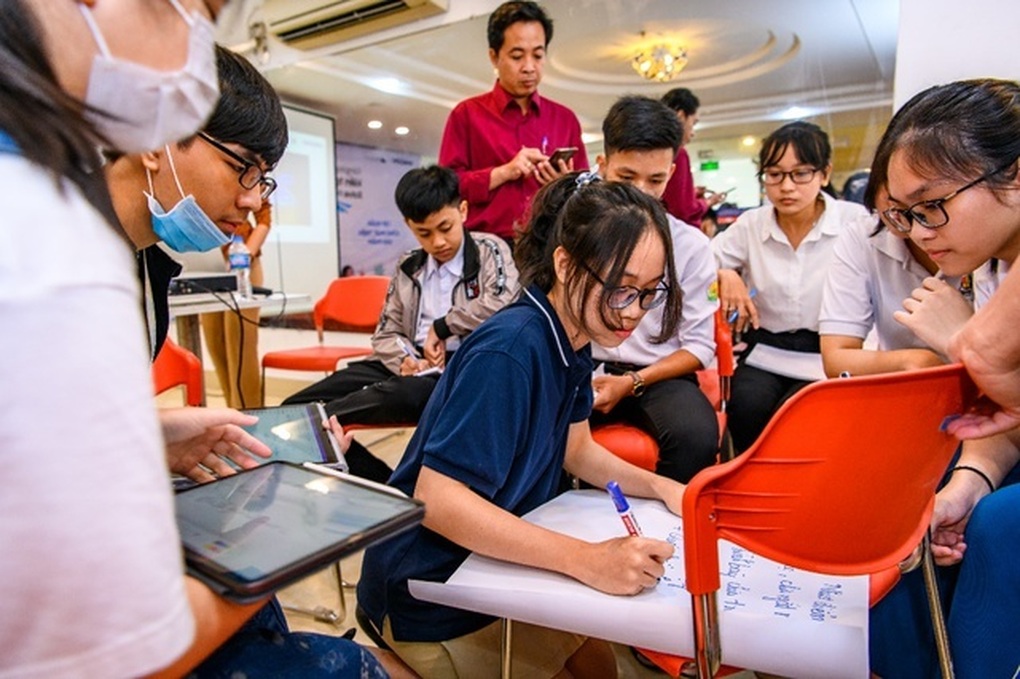 Top 10 Solve for Tomorrow 2022 sẵn sàng thể hiện tài năng trong ngày chung kết - 1 Top 10 Solve for Tomorrow 2022 sẵn sàng thể hiện tài năng trong ngày chung kết - 1