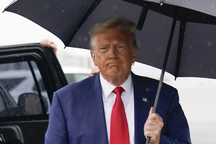 Ông Trump trình diện trước tòa, tuyên bố vô tội