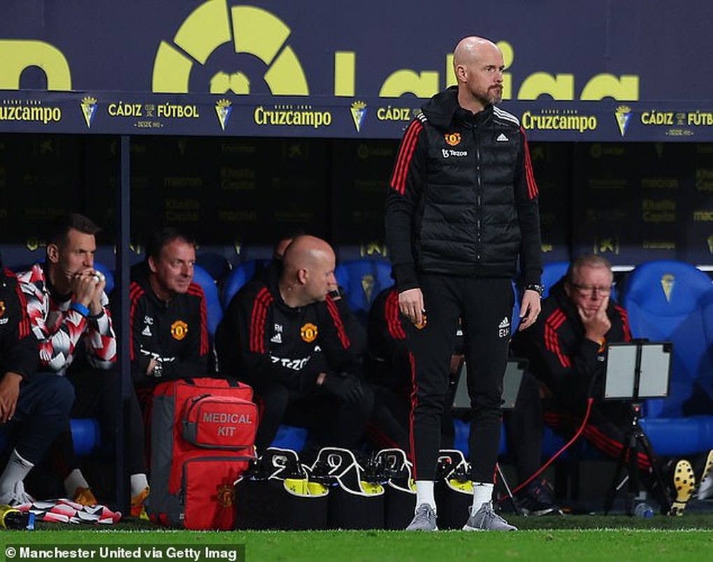 Man Utd bất ngờ thua đậm đội bóng cầm đèn đỏ ở La Liga - 3 Man Utd bất ngờ thua đậm đội bóng cầm đèn đỏ ở La Liga - 3
