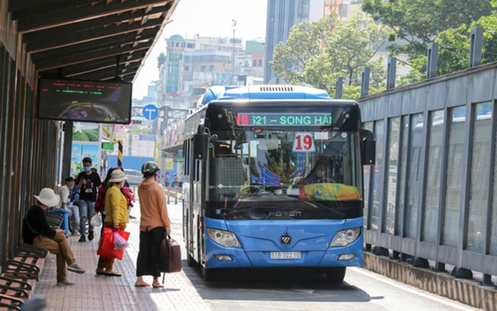 Giao thông công cộng TPHCM tiên phong thanh toán không tiền mặt - 1 Giao thông công cộng TPHCM tiên phong thanh toán không tiền mặt - 1