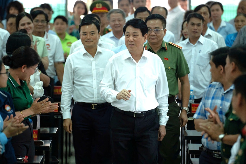 Chủ tịch nước: Sáp nhập TPHCM, Bình Dương, Bà Rịa - Vũng Tàu mở ra cơ hội - 1 Chủ tịch nước: Sáp nhập TPHCM, Bình Dương, Bà Rịa – Vũng Tàu mở ra cơ hội