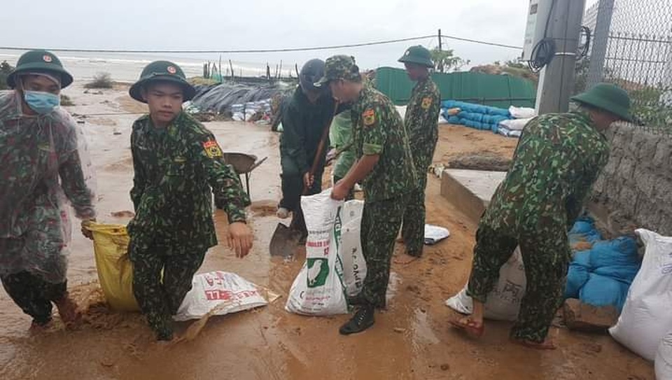 Ninh Thuận mưa lớn ngập lụt nhiều nơi - 7 Ninh Thuận mưa lớn ngập lụt nhiều nơi - 7