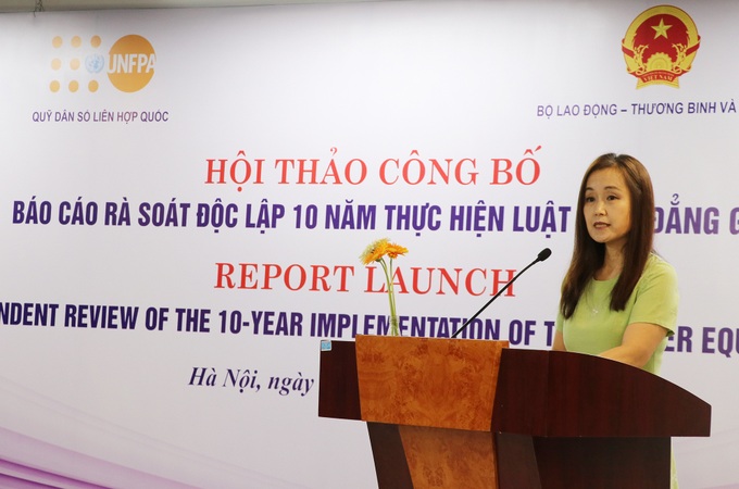 Công bố Báo cáo rà soát độc lập 10 năm thực hiện Luật bình đẳng giới - Ảnh 2.