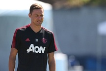 MU nhận hàng loạt tin dữ sau trận thua thảm trước Liverpool