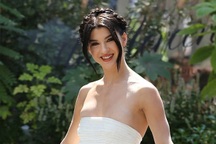 Con gái út của tỷ phú Bill Gates đang làm gì sau một năm ra trường?