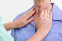 7 dấu hiệu "chỉ điểm" ung thư tuyến giáp