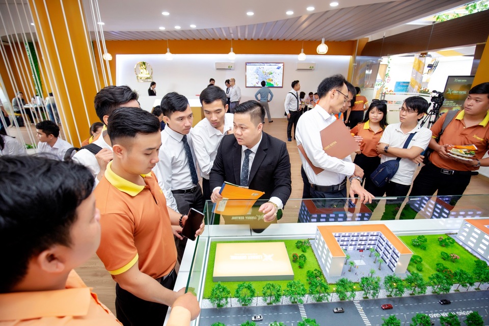 Nhu cầu ở thực lớn, bất động sản Bình Dương sôi động cuối năm - 3 Nhu cầu ở thực lớn, bất động sản Bình Dương sôi động cuối năm - 3