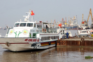 Tàu biển xuất nhập cảnh vào cảng thủy nội địa sẽ thực hiện qua Cơ chế một cửa