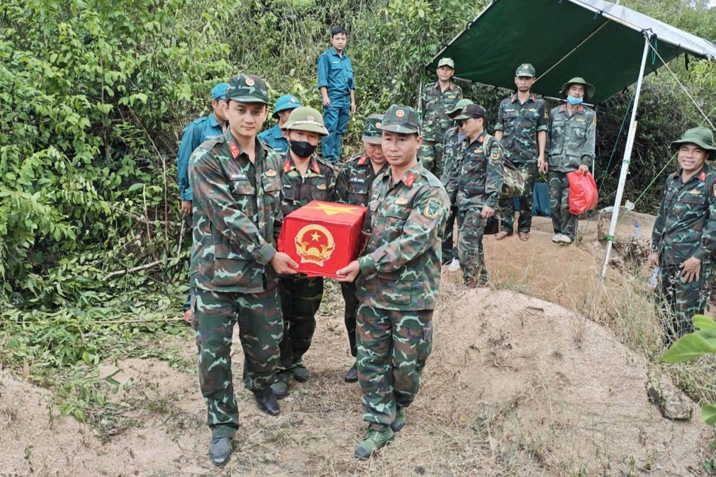 Hơn 50 năm chăm sóc phần mộ liệt sĩ và thực hiện di nguyện của mẹ - 4