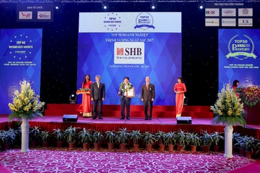 SHB được vinh danh trong top 50 doanh nghiệp thịnh vượng xuất sắc Việt Nam 2017
