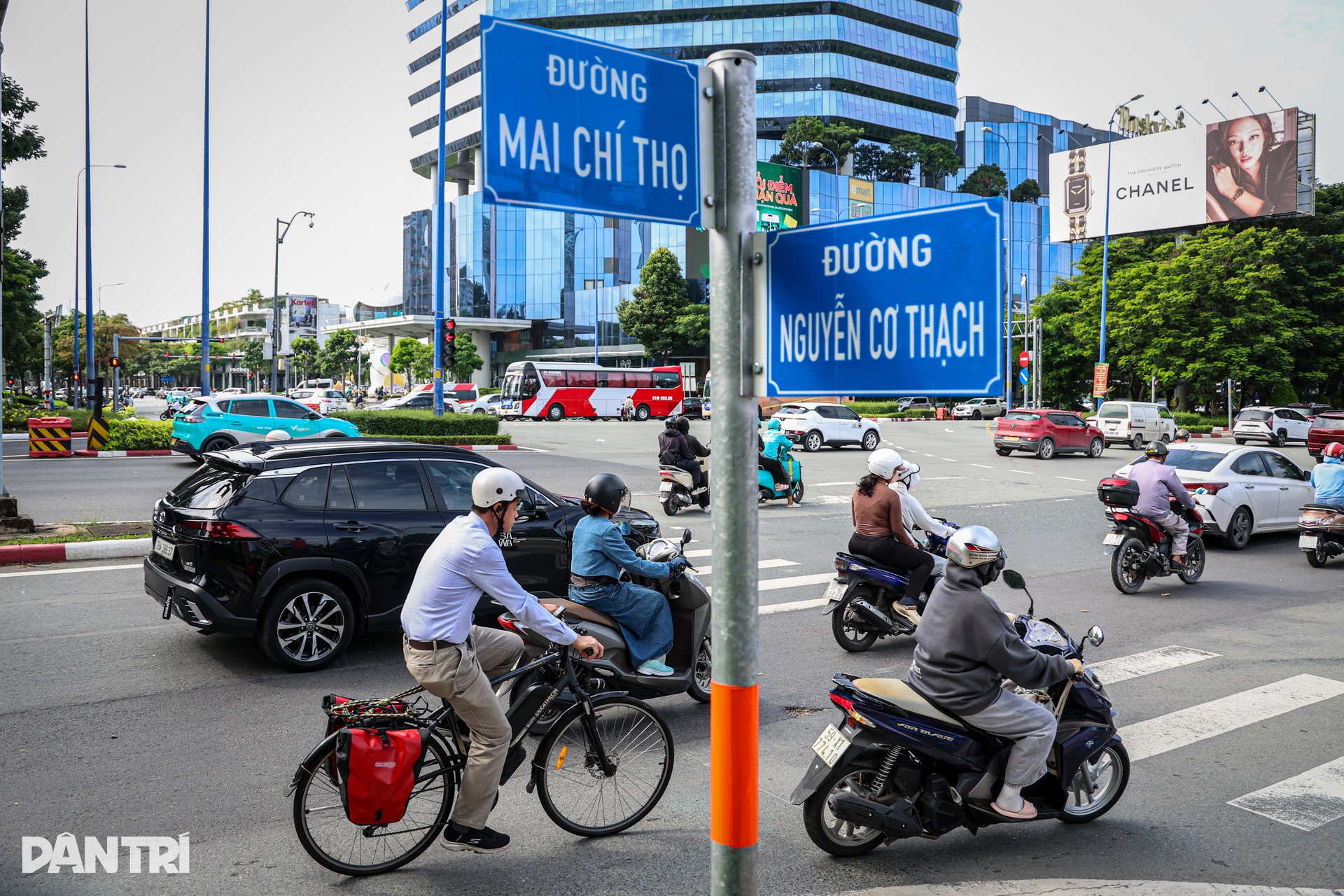Ngắm tuyến đường mở làn ưu tiên cho xe đạp đầu tiên ở TPHCM - 3 Ngắm tuyến đường mở làn ưu tiên cho xe đạp đầu tiên ở TPHCM - 3