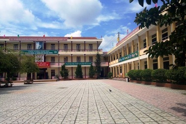 Hiệu trưởng để xảy ra lạm thu vẫn hoàn thành tốt nhiệm vụ?